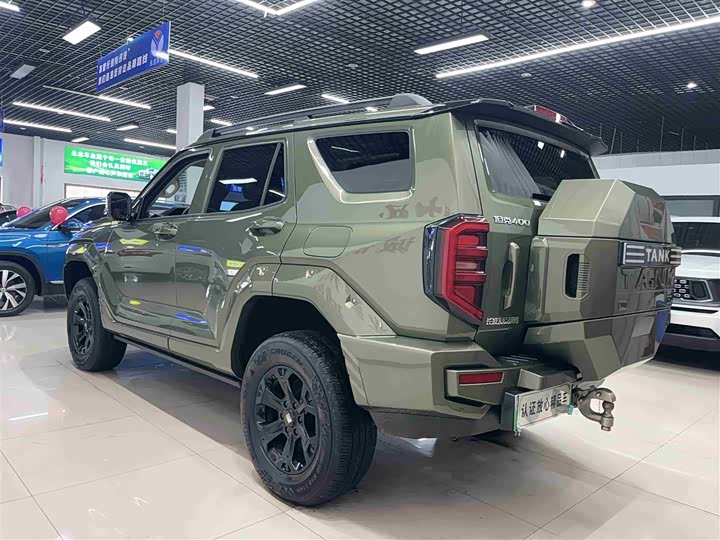 Фото 4 - Tank 400 Hybrid