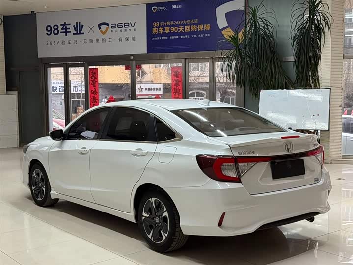 Фото 6 - Honda Envix