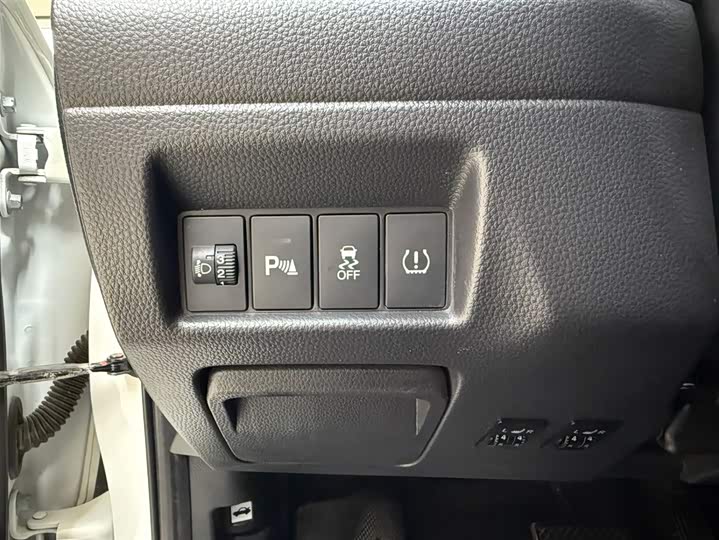 Фото 9 - Honda Envix