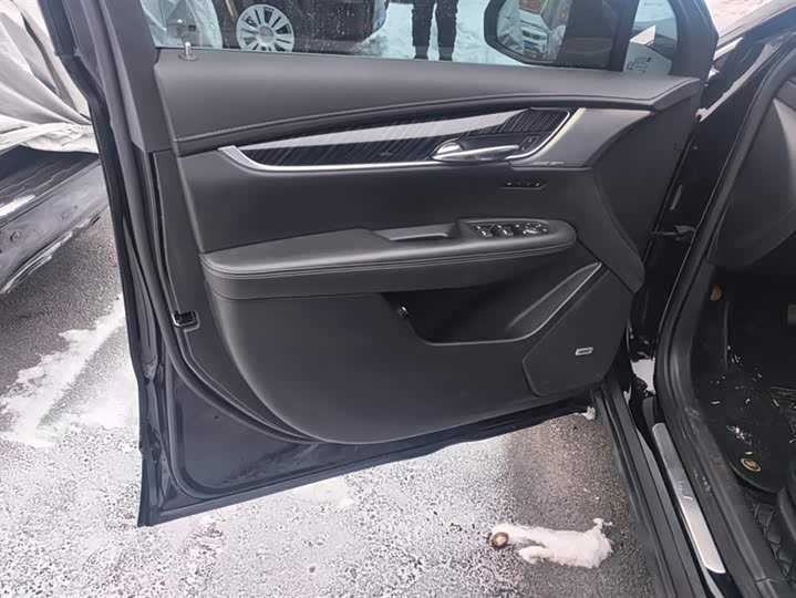 Фото 7 - Cadillac XT6