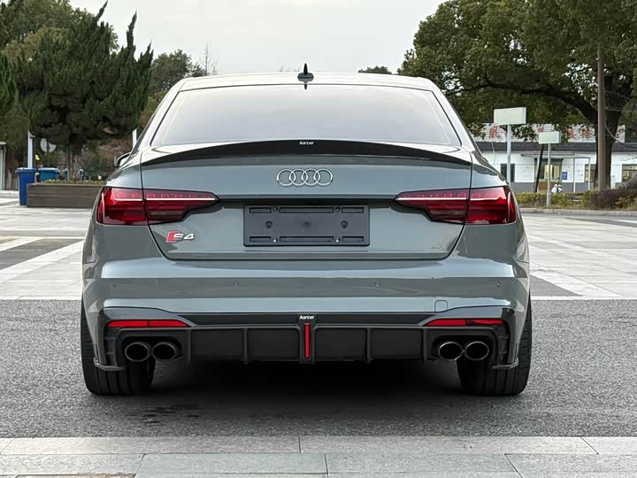 Фото 6 - Audi S4