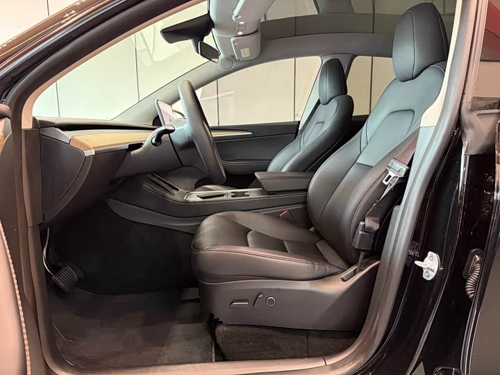 Фото 5 - Tesla Model Y