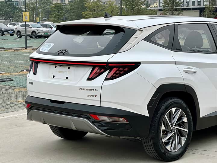 Фото 9 - Hyundai Tucson L