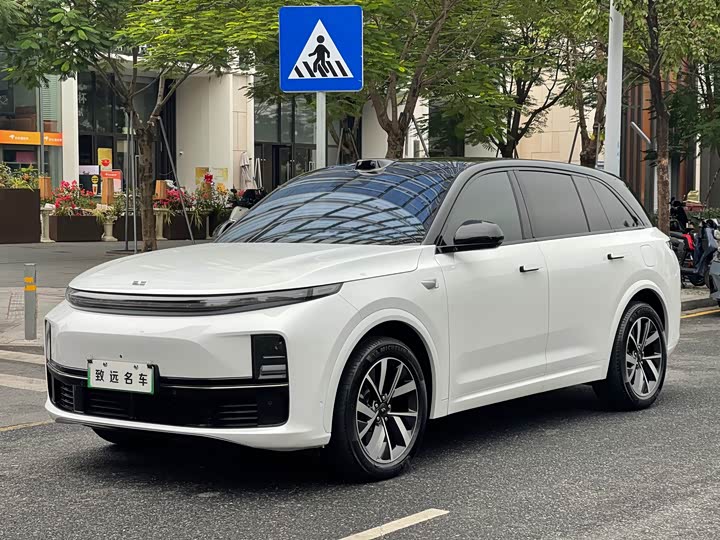 Фото 1 - LiXiang L7