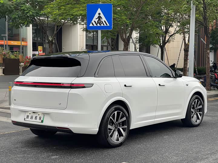 Фото 3 - LiXiang L7