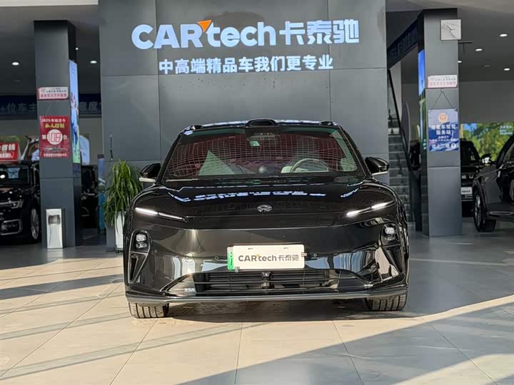 Фото 2 - Nio ET5T