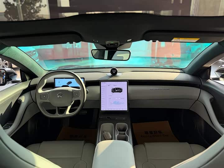 Фото 5 - Nio ET5T