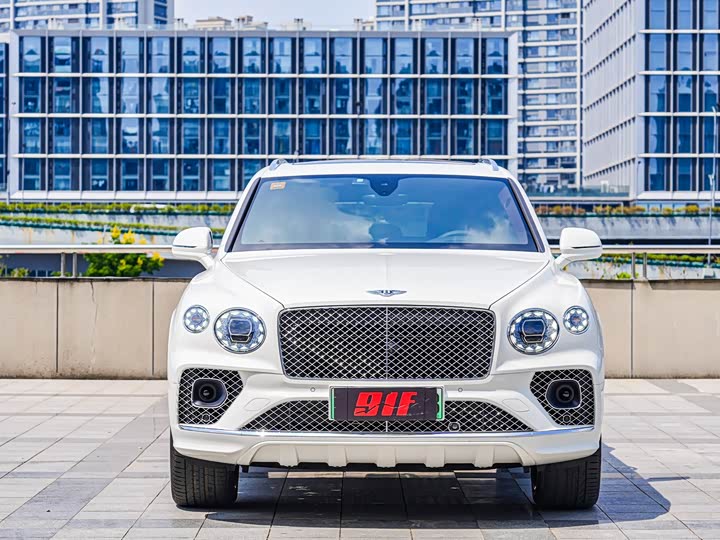 Фото 3 - Bentley Bentayga Hybrid