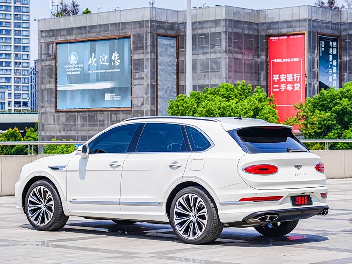 Фото 5 - Bentley Bentayga Hybrid