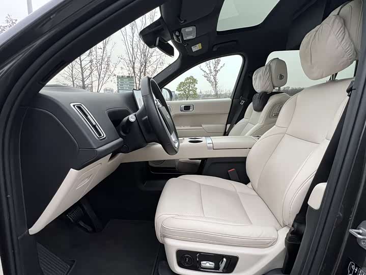 Фото 6 - LiXiang L9