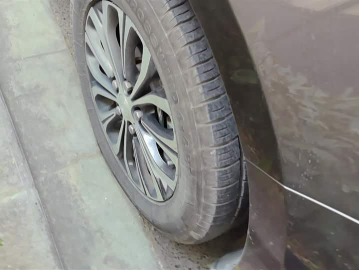 Фото 6 - Buick GL8 ES