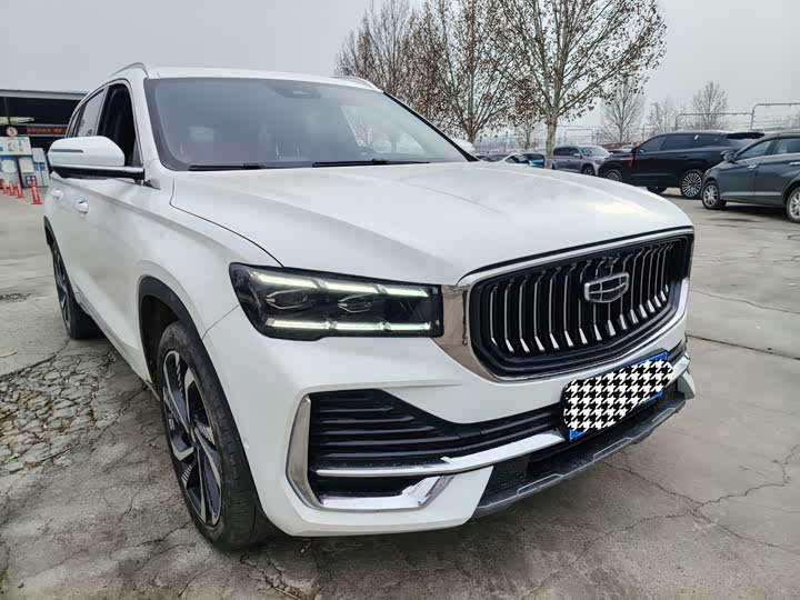 Фото 3 - Geely Monjaro