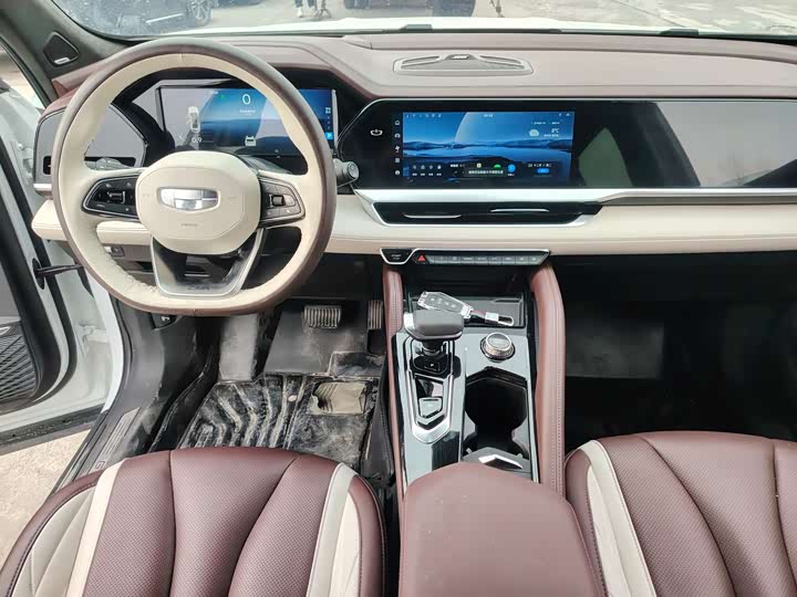 Фото 5 - Geely Monjaro