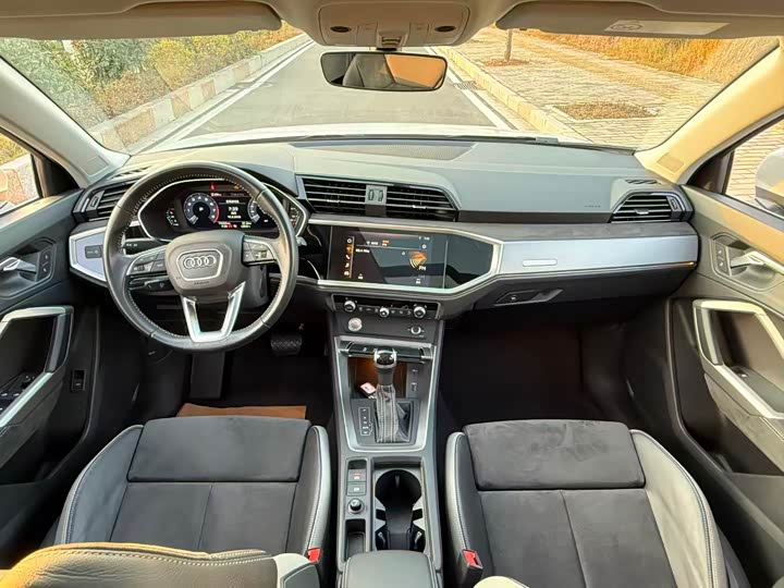 Фото 9 - Audi Q3