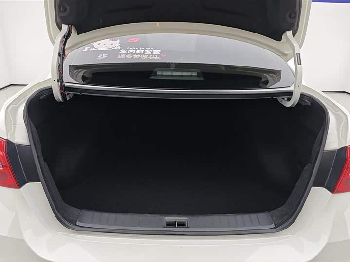 Фото 4 - Nissan Sylphy