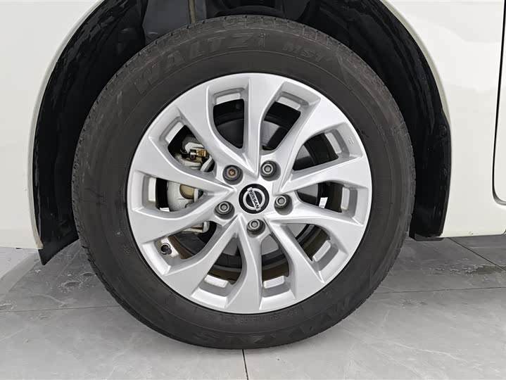 Фото 6 - Nissan Sylphy