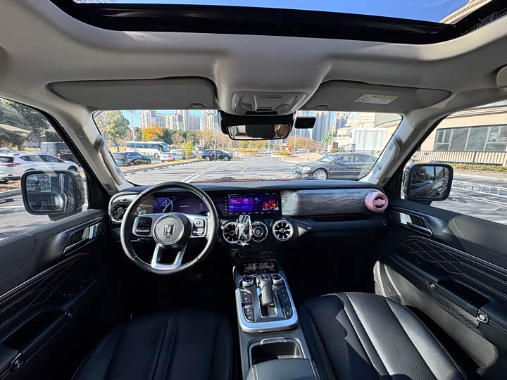 Фото 7 - Tank 300