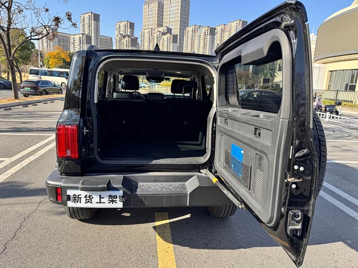 Фото 8 - Tank 300