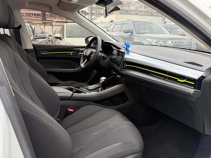 Фото 4 - Roewe i5