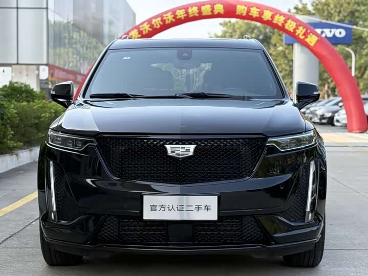 Фото 2 - Cadillac XT6