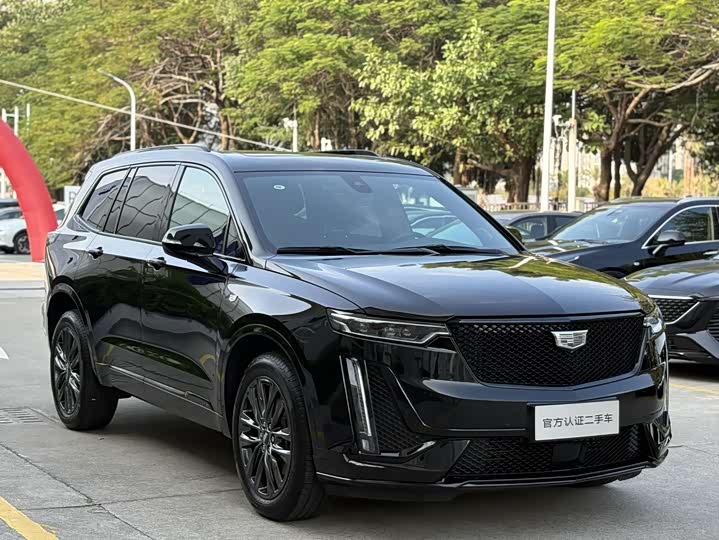 Фото 3 - Cadillac XT6