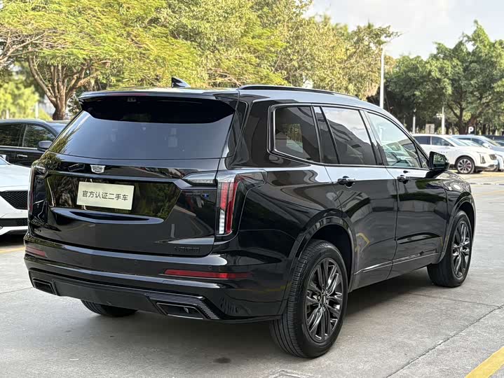 Фото 5 - Cadillac XT6