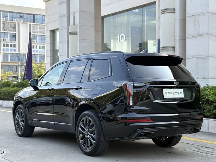 Фото 7 - Cadillac XT6
