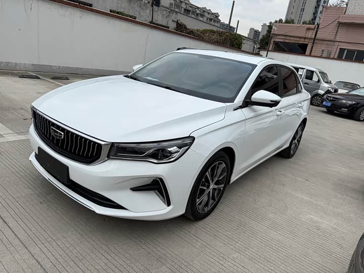 Фото 1 - Geely Emgrand