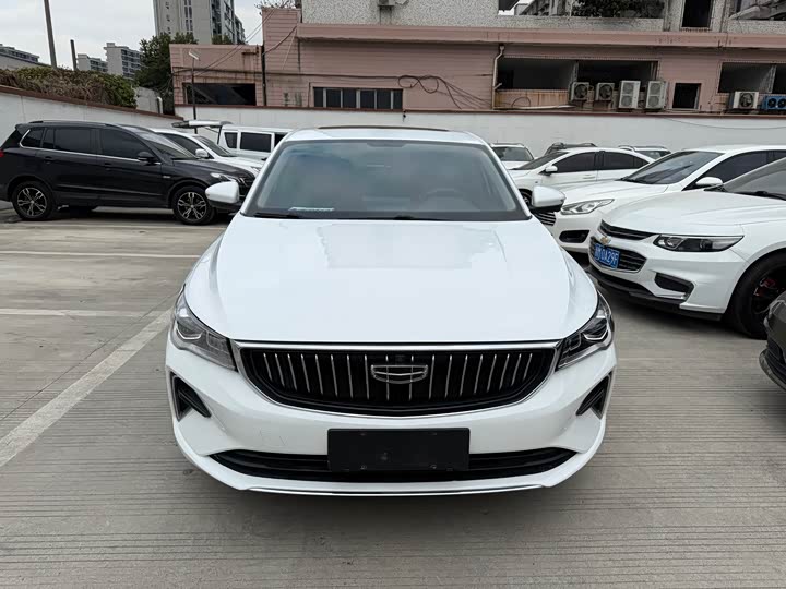 Фото 3 - Geely Emgrand