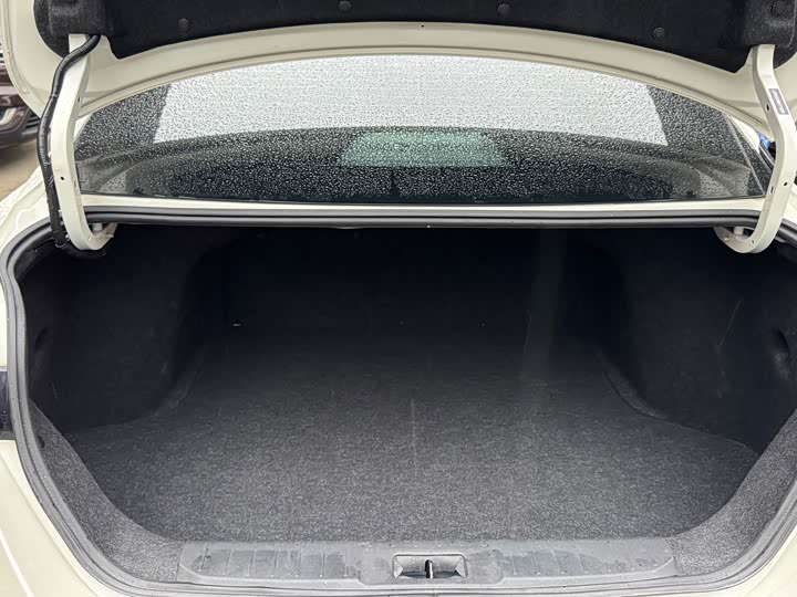 Фото 6 - Nissan Sylphy