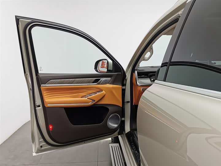 Фото 8 - Tank 500