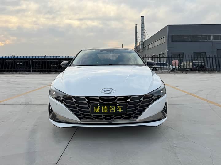 Фото 2 - Hyundai Elantra N line