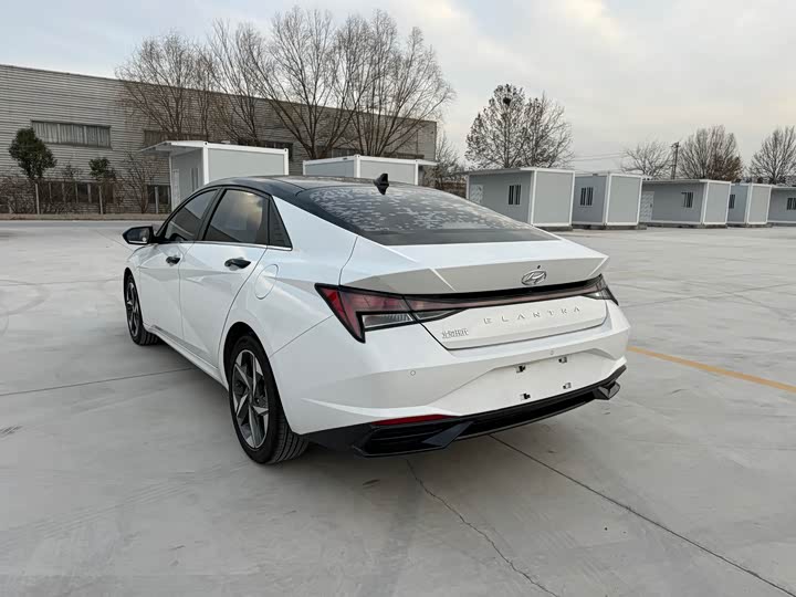 Фото 5 - Hyundai Elantra N line