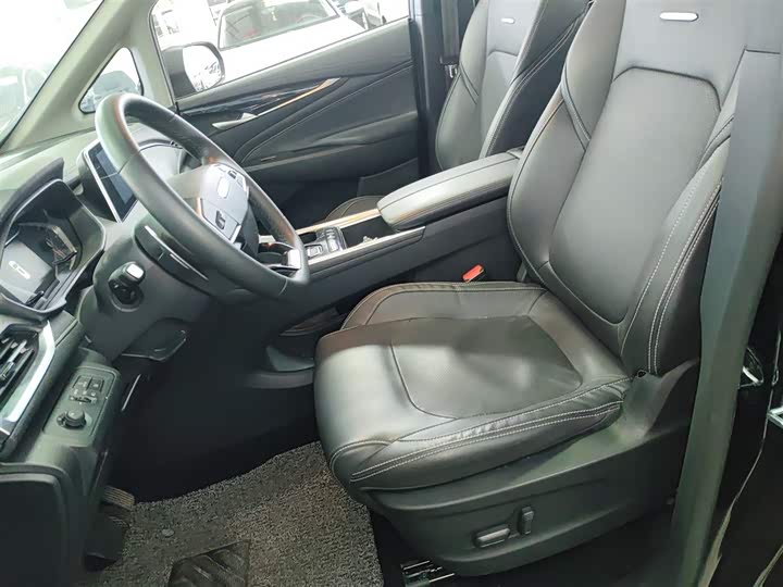 Фото 7 - Maxus G50