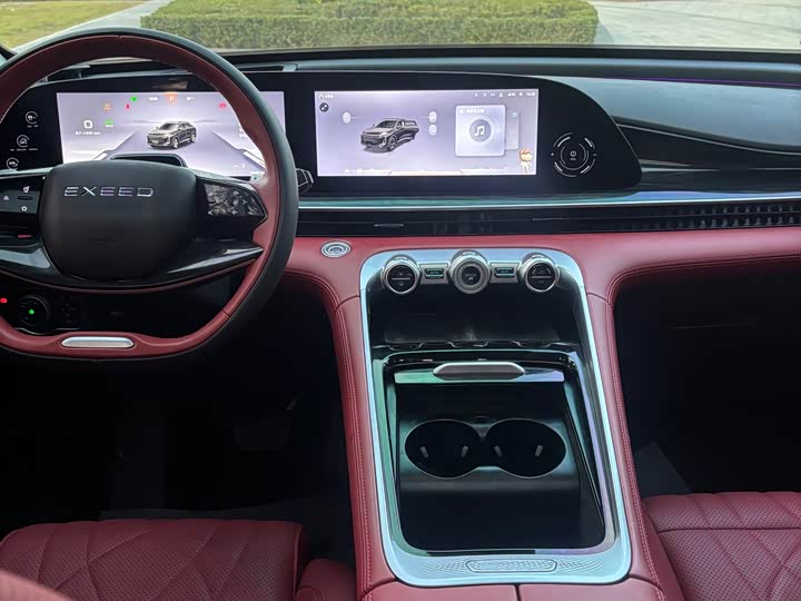 Фото 6 - Exeed RX