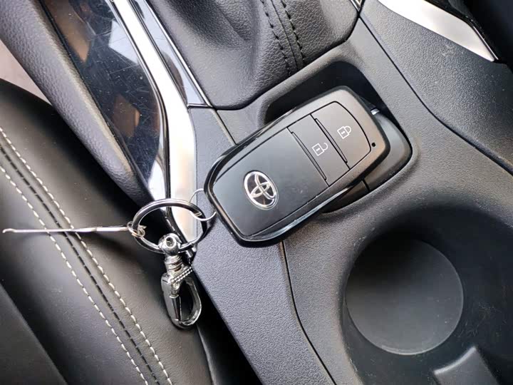 Фото 9 - Toyota Frontlander