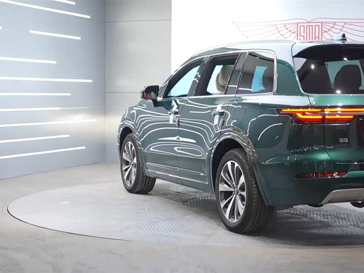 Фото 3 - LiXiang One