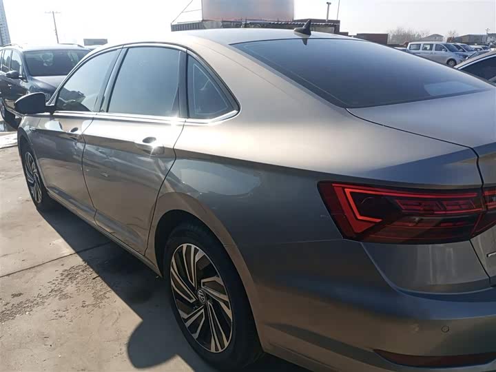 Фото 5 - Volkswagen Sagitar L