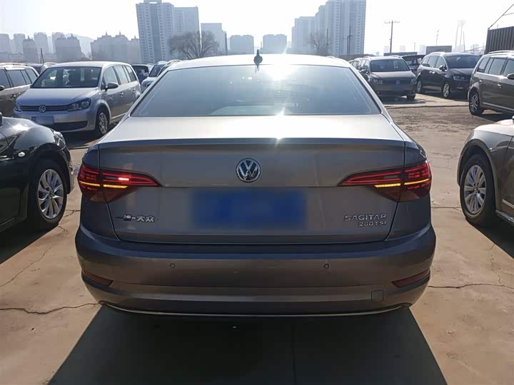 Фото 6 - Volkswagen Sagitar L