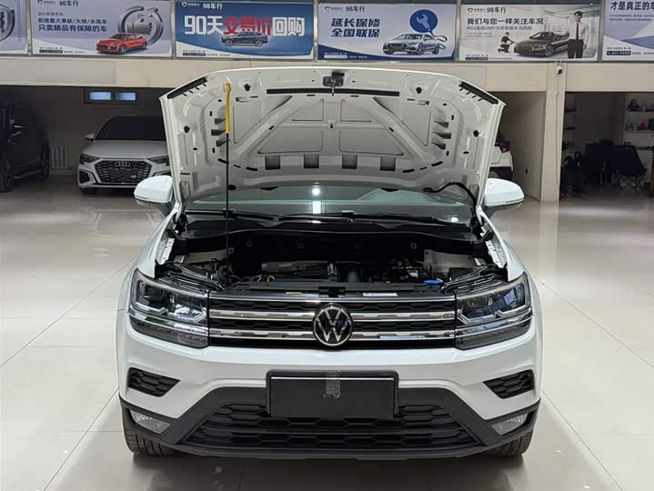 Фото 7 - Volkswagen Tharu