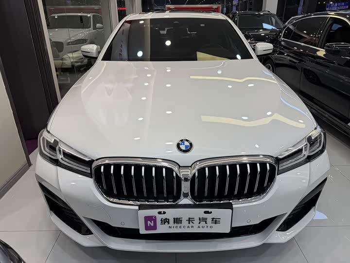 Фото 2 - BMW 5 Series