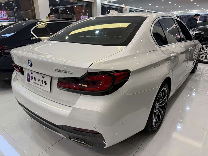 Фото 6 - BMW 5 Series