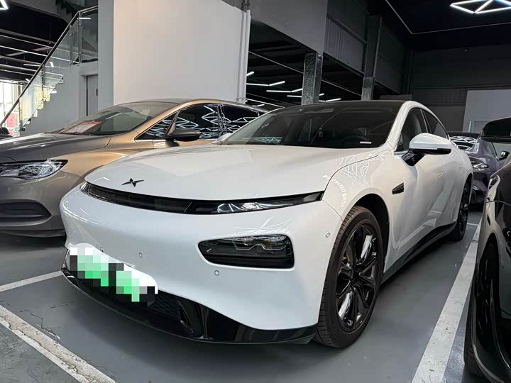 Фото 1 - XPeng P7