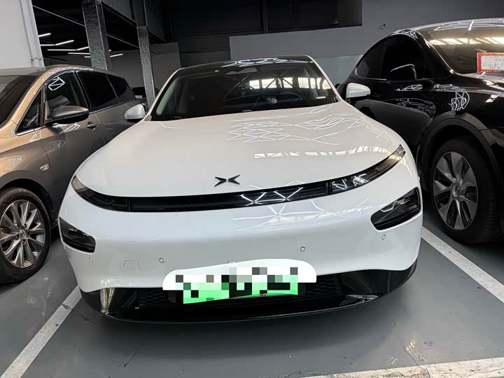 Фото 2 - XPeng P7