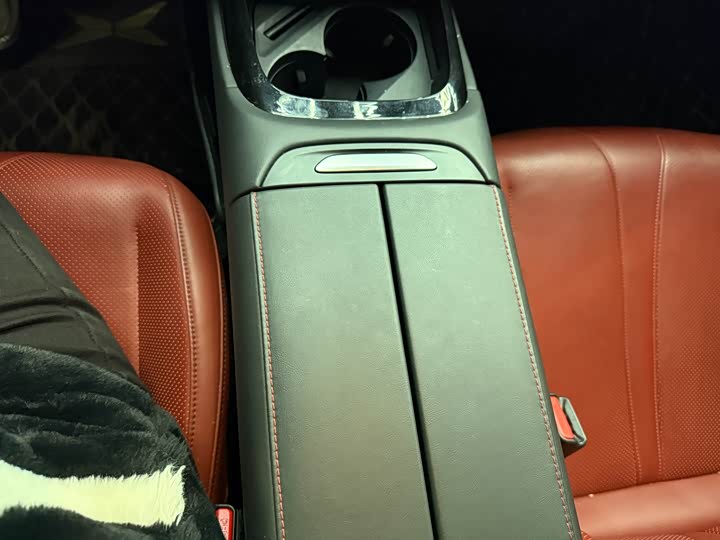 Фото 5 - XPeng P7