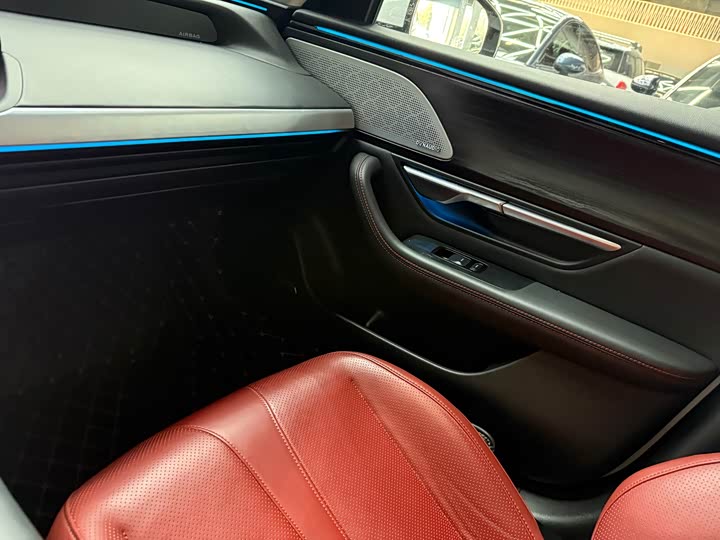 Фото 6 - XPeng P7