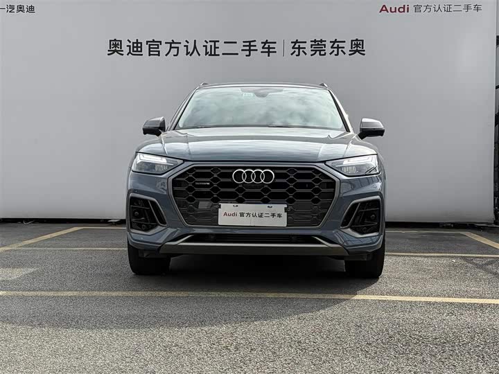 Фото 2 - Audi Q5L