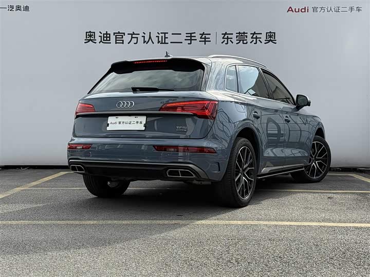 Фото 4 - Audi Q5L