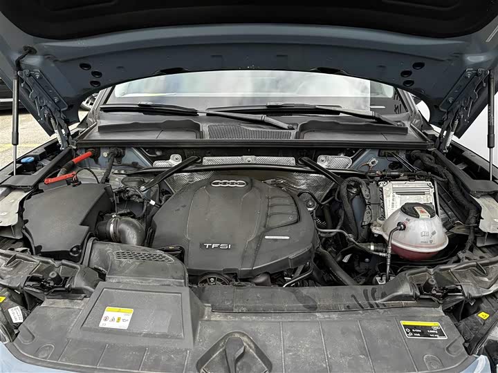 Фото 9 - Audi Q5L