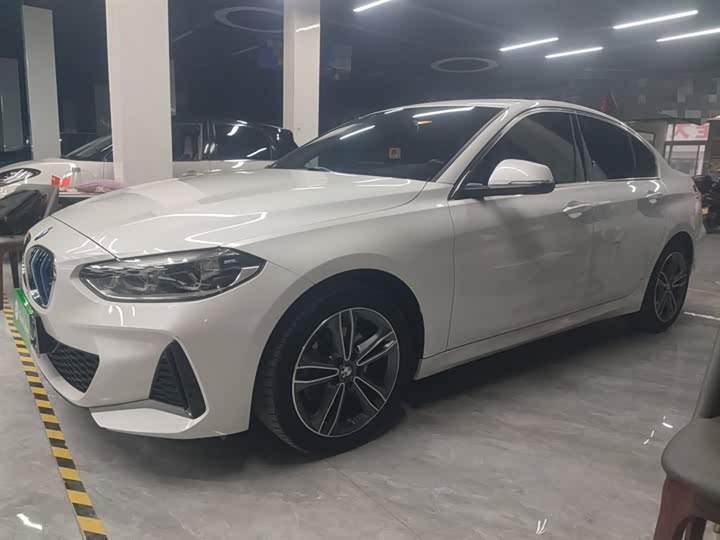 Фото 5 - BMW 1 Series